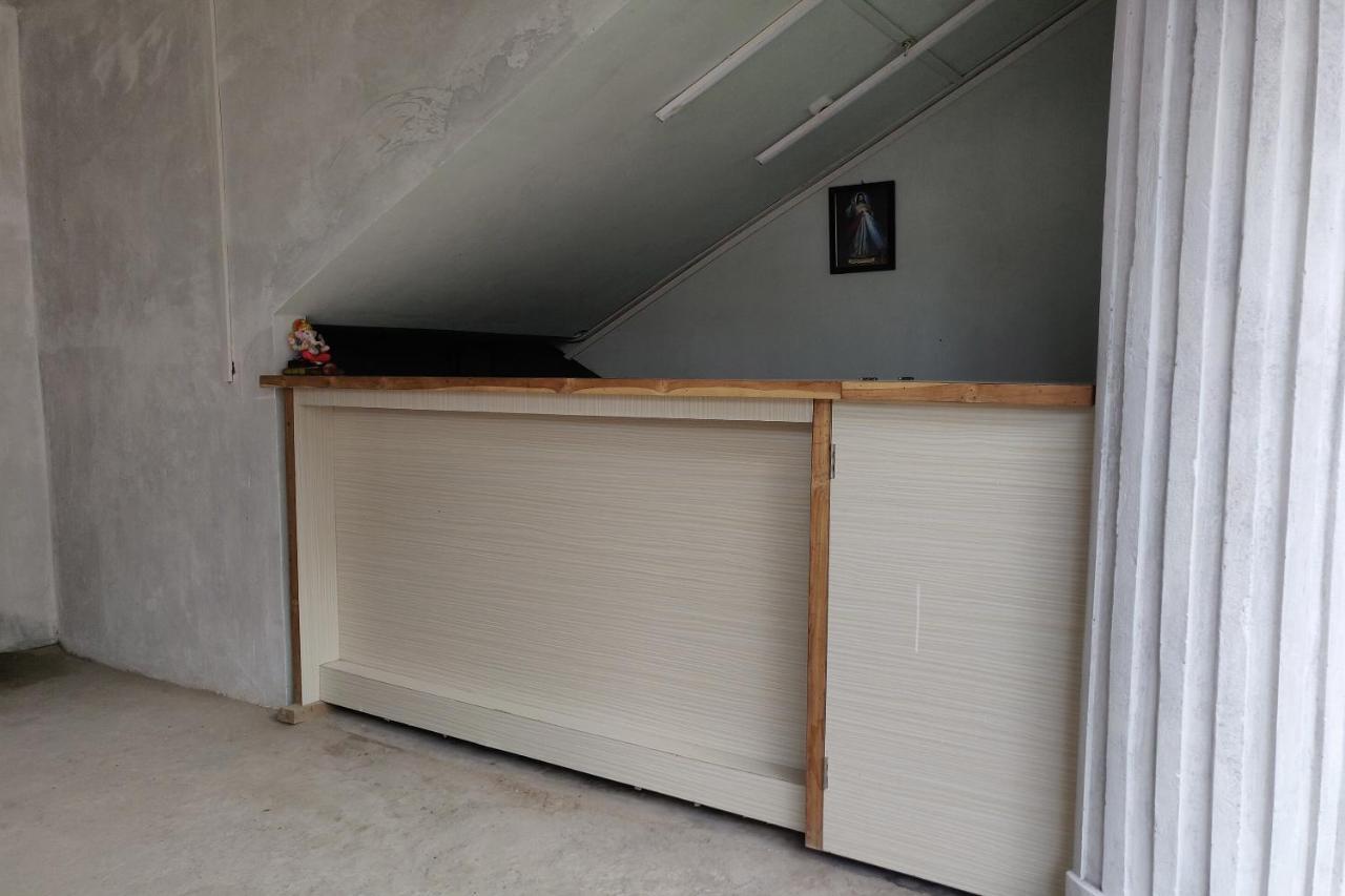 מלון שילונג Oyo 45654 Saw Aiom Residency מראה חיצוני תמונה